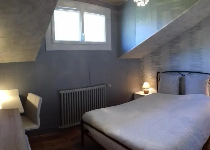 فندق مبيت وإفطار D'hotes Baudelys