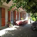 D'hotes Baudelys Bed & Breakfast