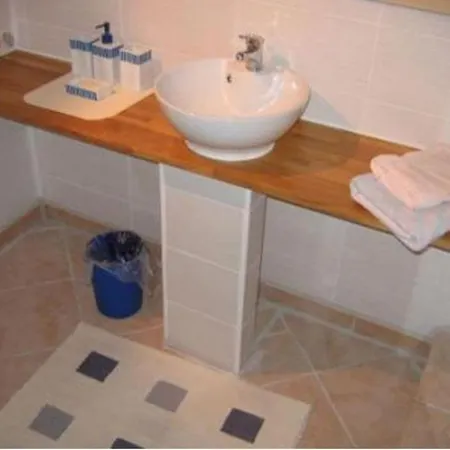 D'hotes Baudelys Bed & Breakfast